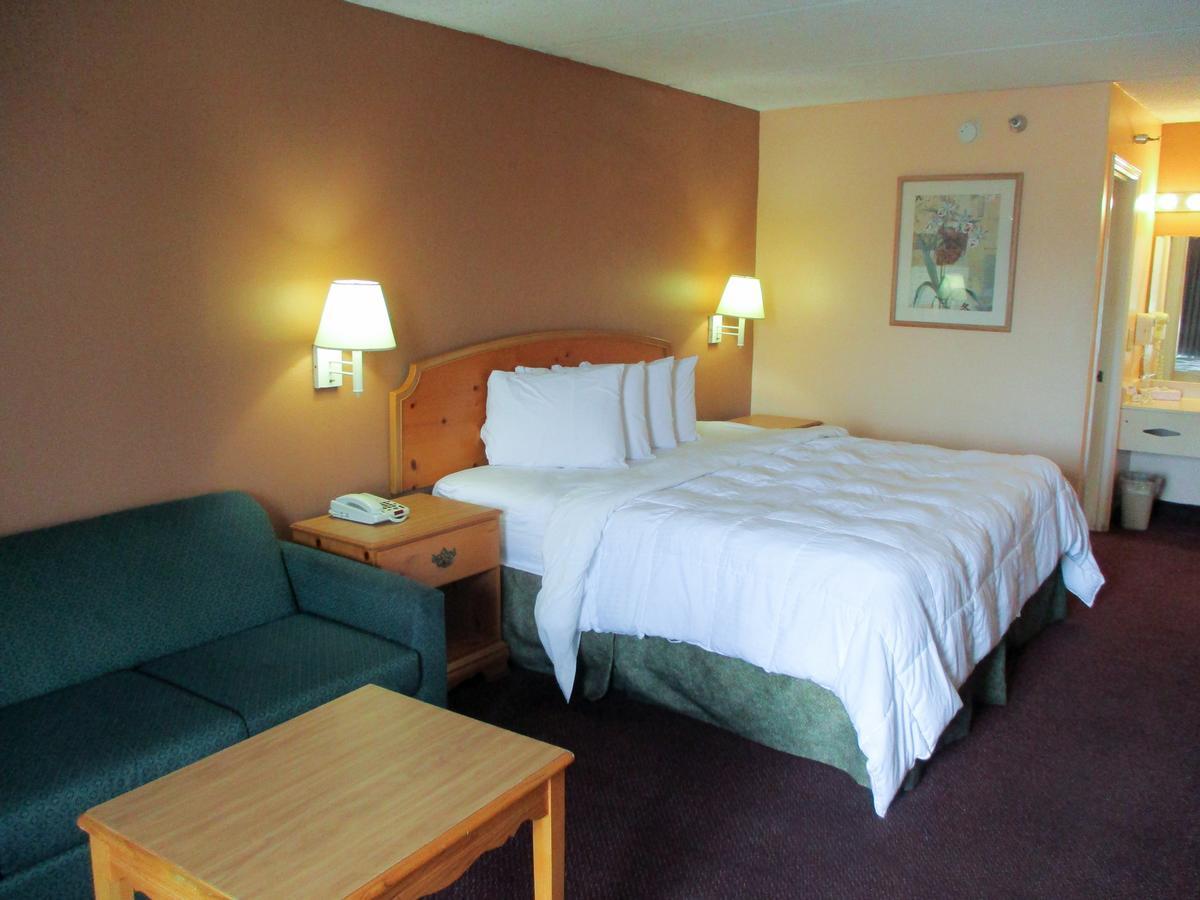 6-macon, Ga 3* Macon